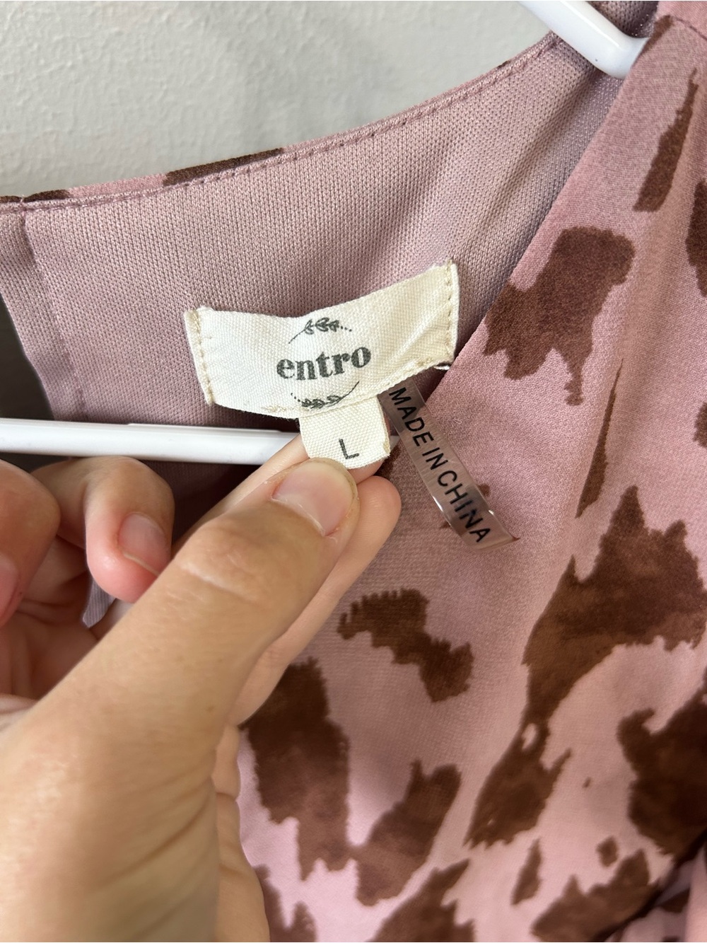 entro Pink and Brown Printed Ruffle-Sleeve V-Neck Blouse - Picture 2 of 2